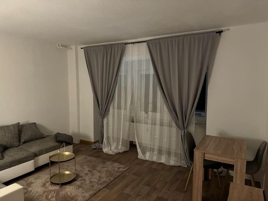Ferienwohnung Wohnung Innenstadt Am Burgsee Бад-Зальцунген Экстерьер фото